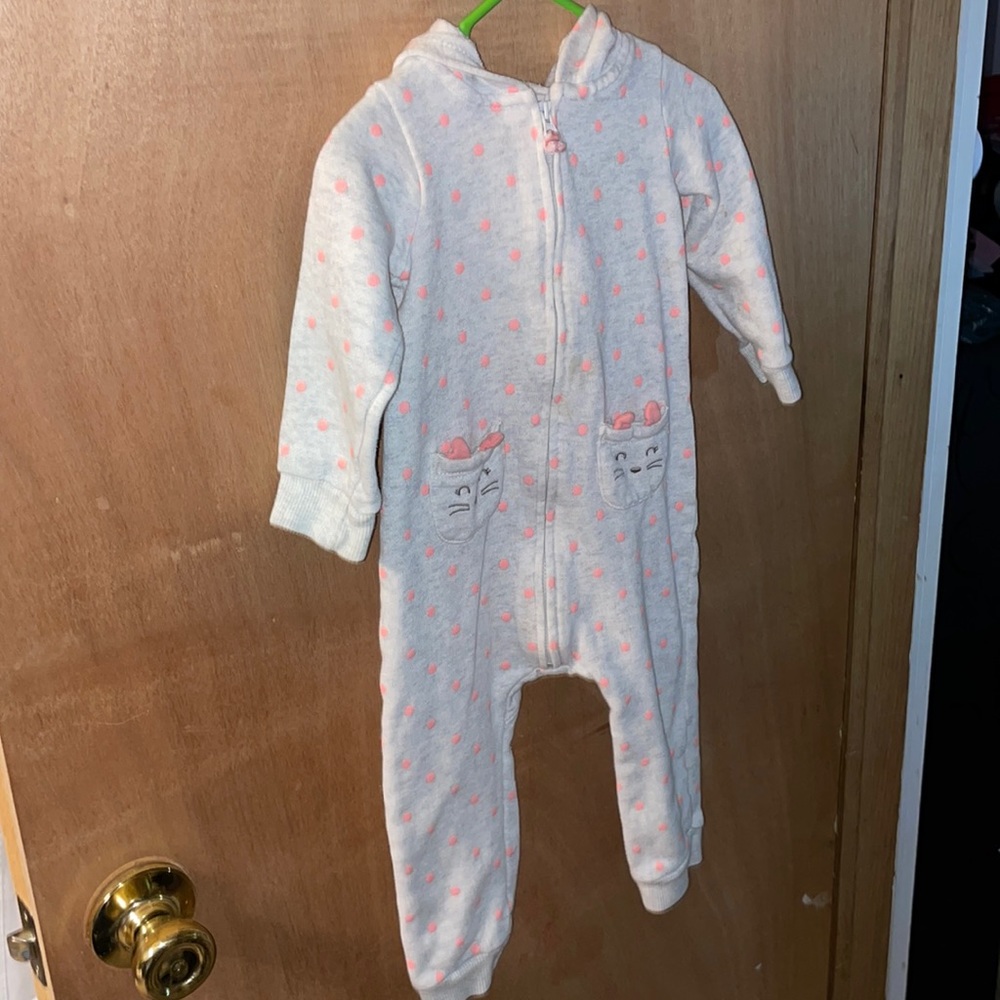I made a Carter’s onesie, jogging suit with kitty gray with pink size 18 months